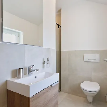Daire Ramljak -soba-zimmer-room Fuer Zwei 